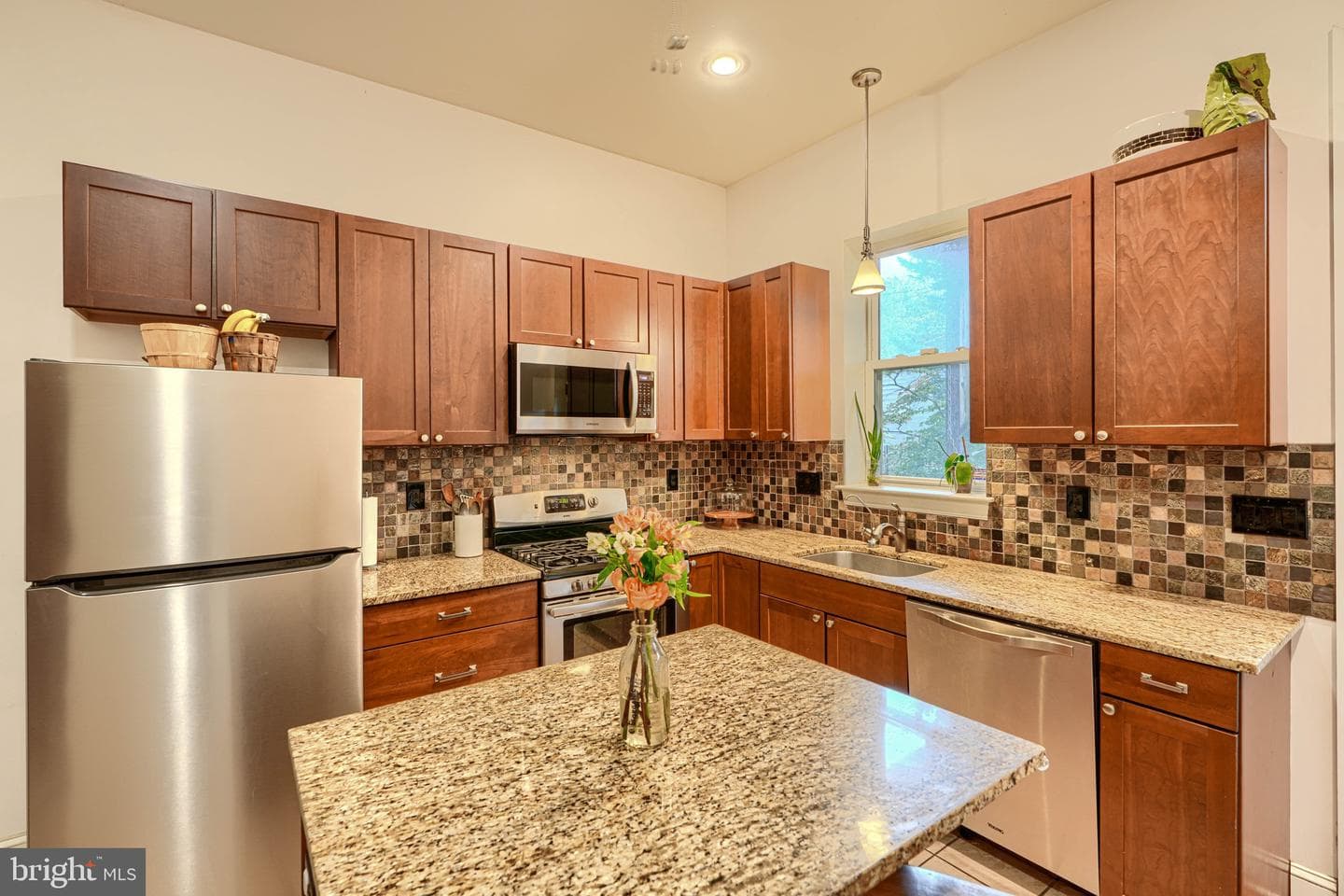 2511 Guilford Avenue photo 25