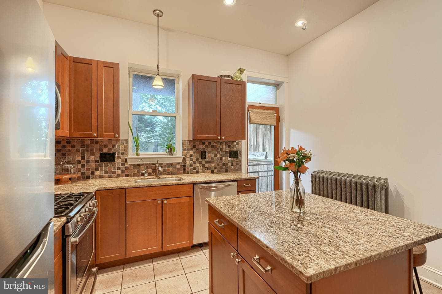 2511 Guilford Avenue photo 29