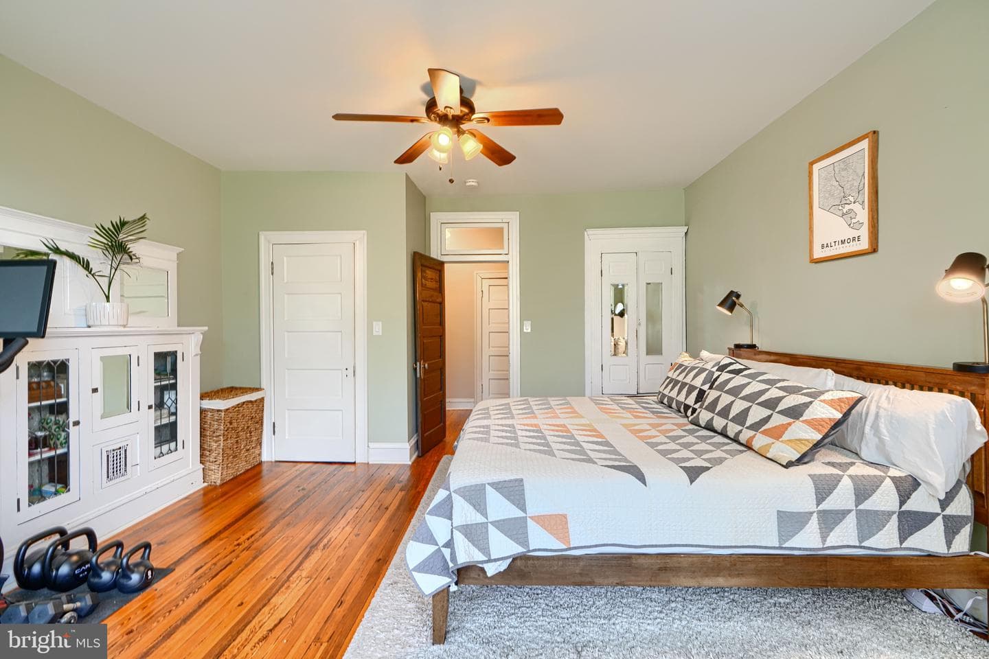 2511 Guilford Avenue photo 42