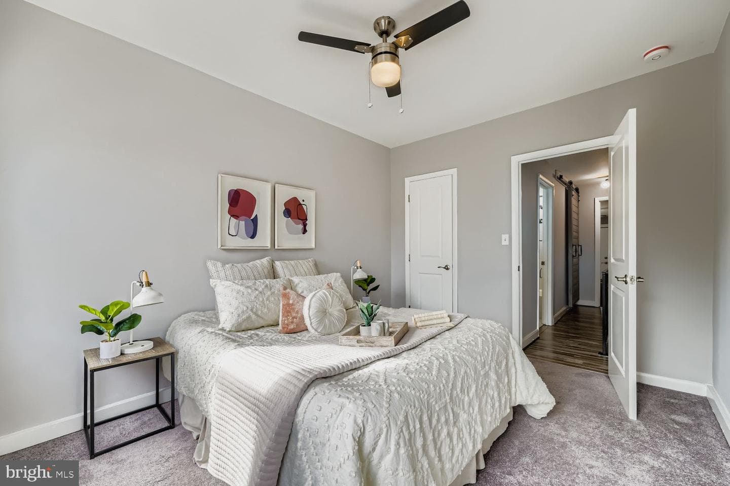 3022 Hudson Street photo 18