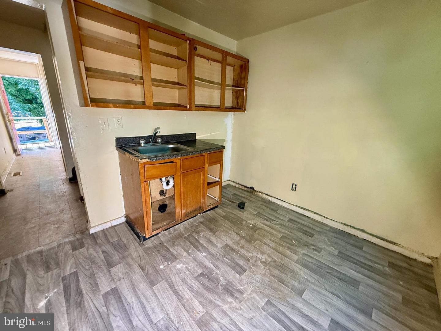 2524 Boyd Street photo 3