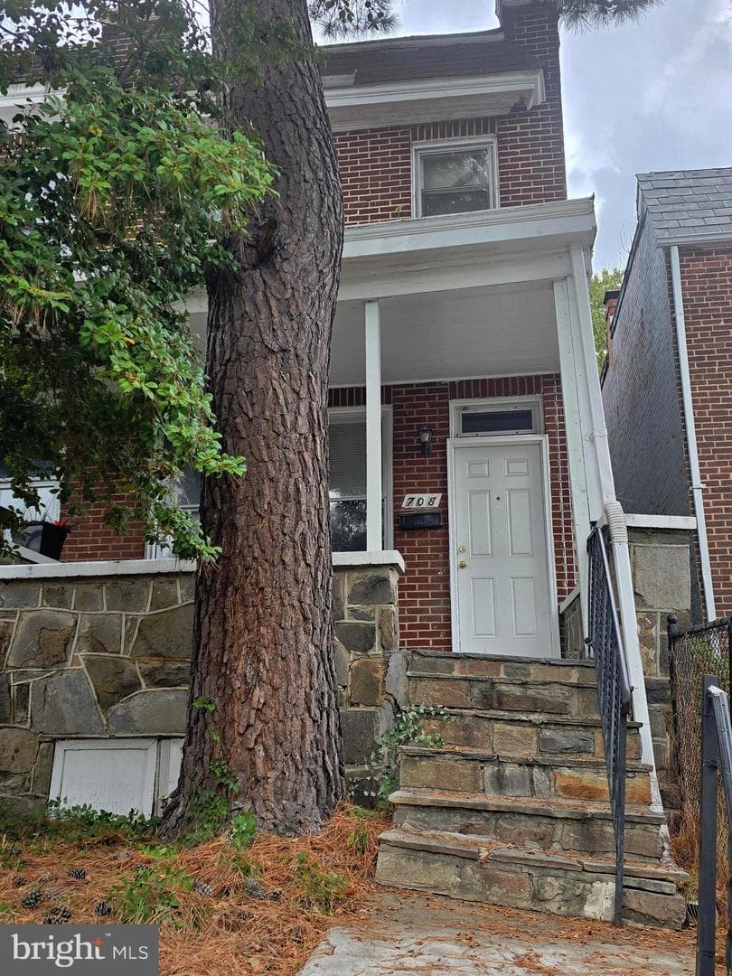 708 Belgian Avenue photo 1