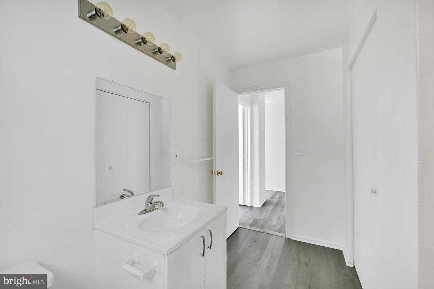 1422 E Baltimore Street #202 photo 14
