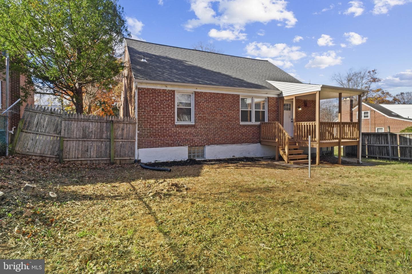 5709 Woodcrest Avenue photo 44