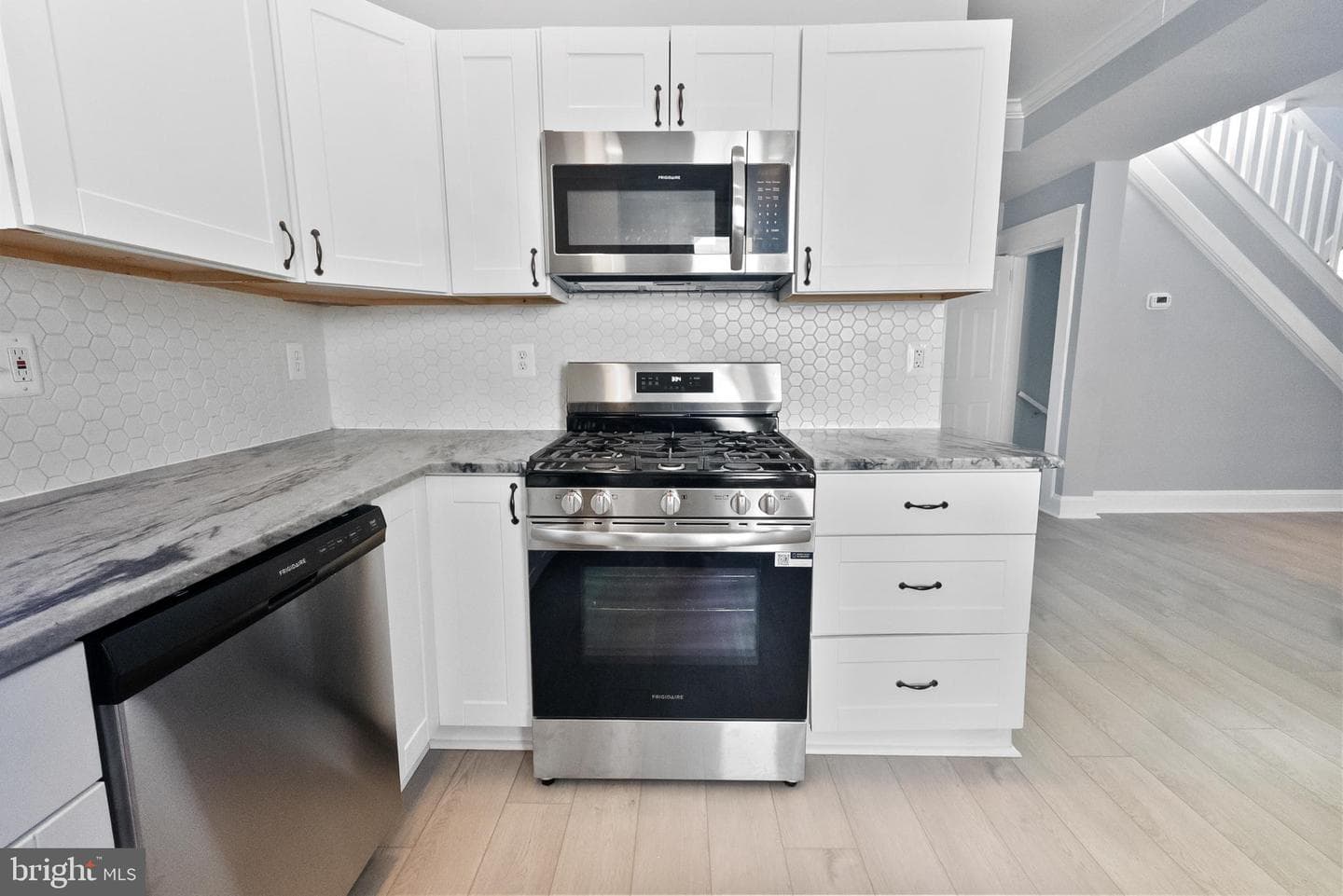 5211 Eugene Avenue photo 19