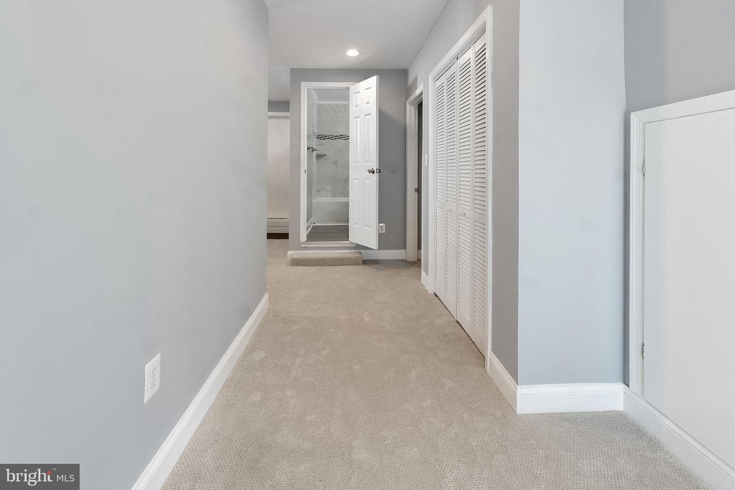 5211 Eugene Avenue photo 45