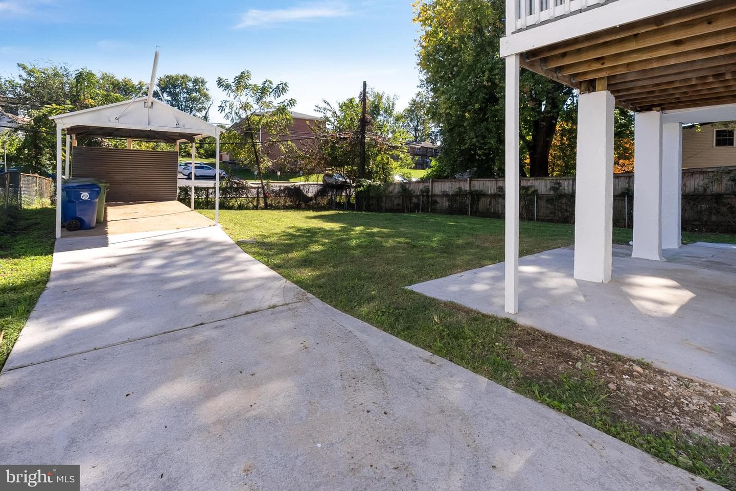 5211 Eugene Avenue photo 65
