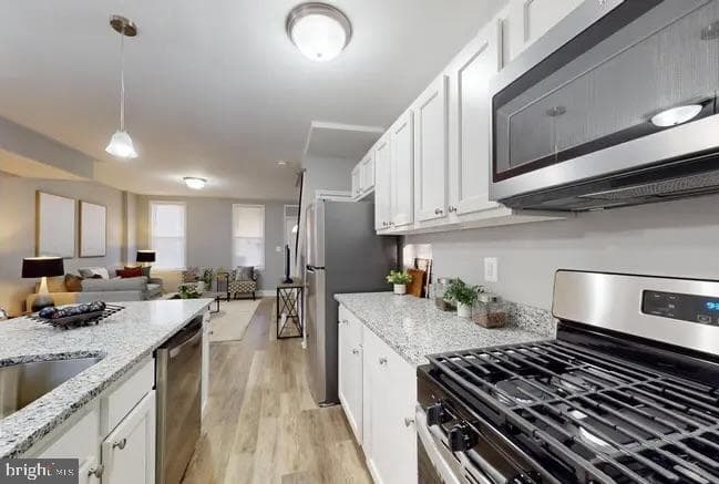 3325 Ravenwood Avenue photo 5