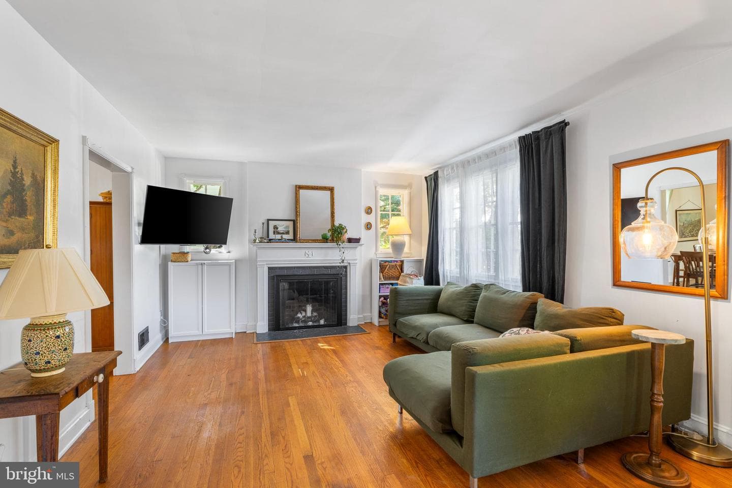 311 Woodbourne Avenue photo 2