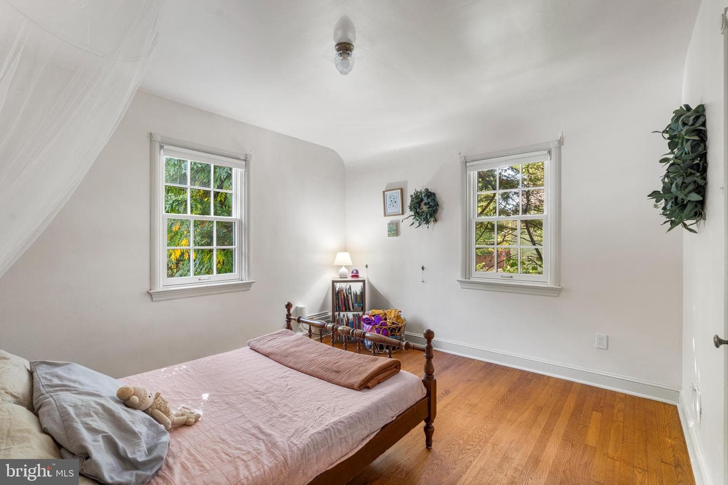 311 Woodbourne Avenue photo 20