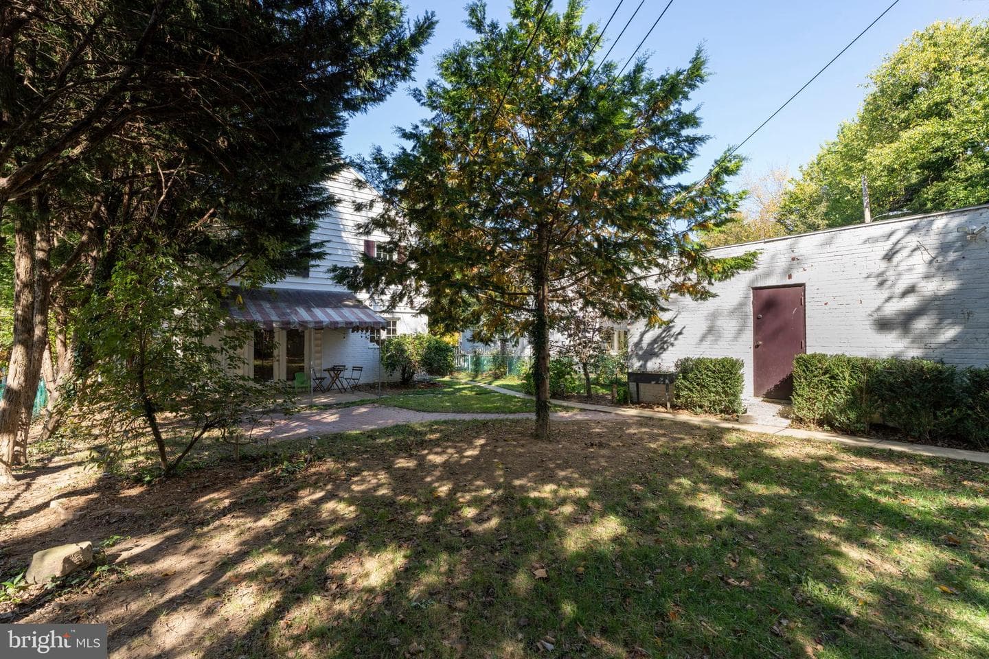 311 Woodbourne Avenue photo 34