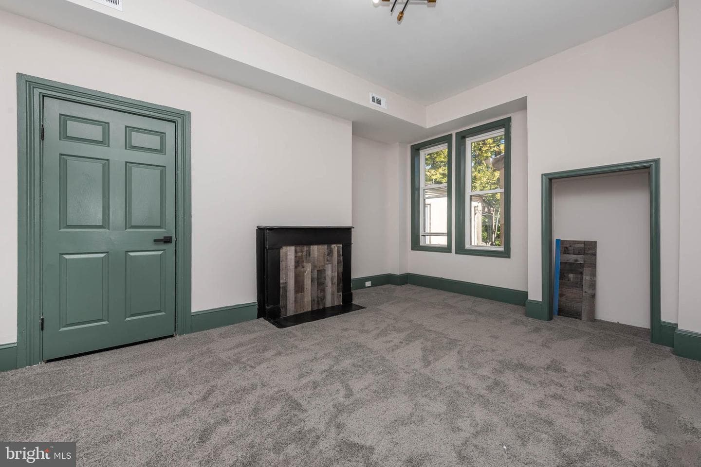519 N Carrollton Avenue photo 19