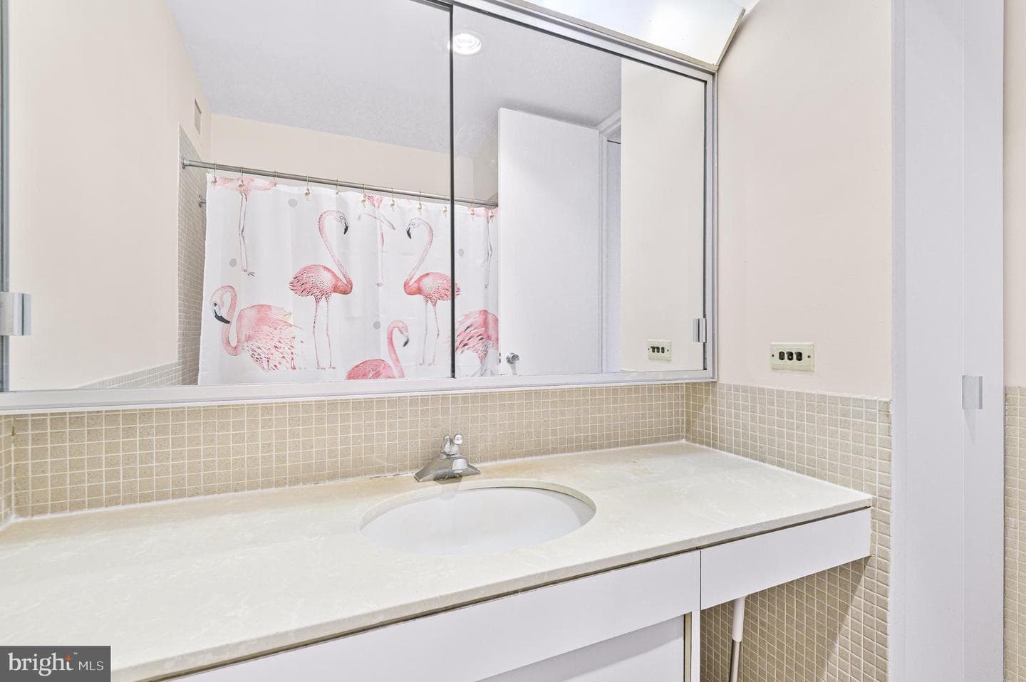 4000 N Charles Street #403 photo 24