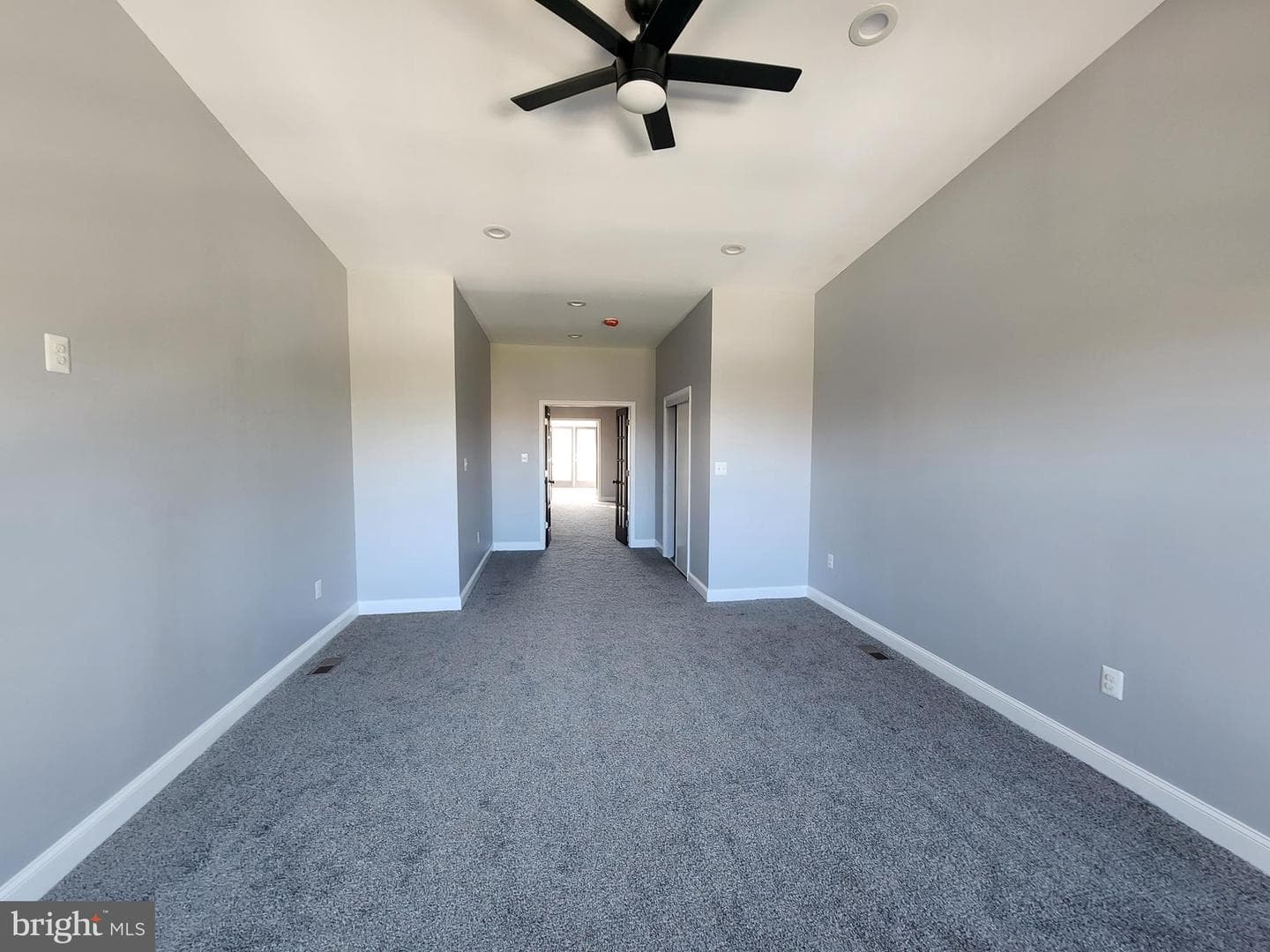 1008 N Eden Street photo 15