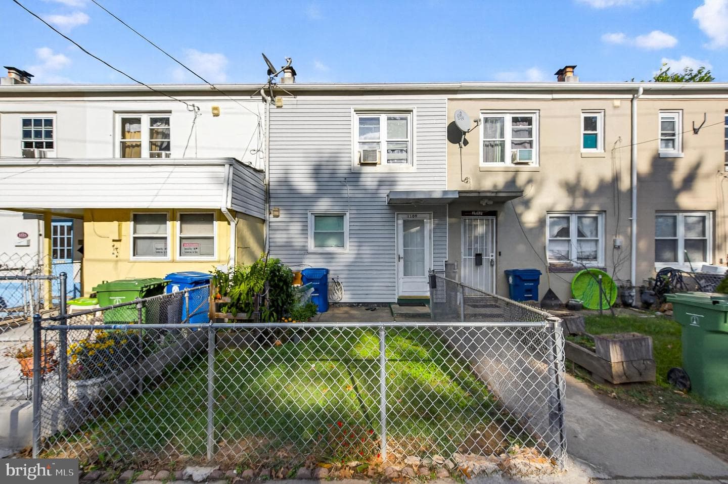 1109 Quantril Way photo 1