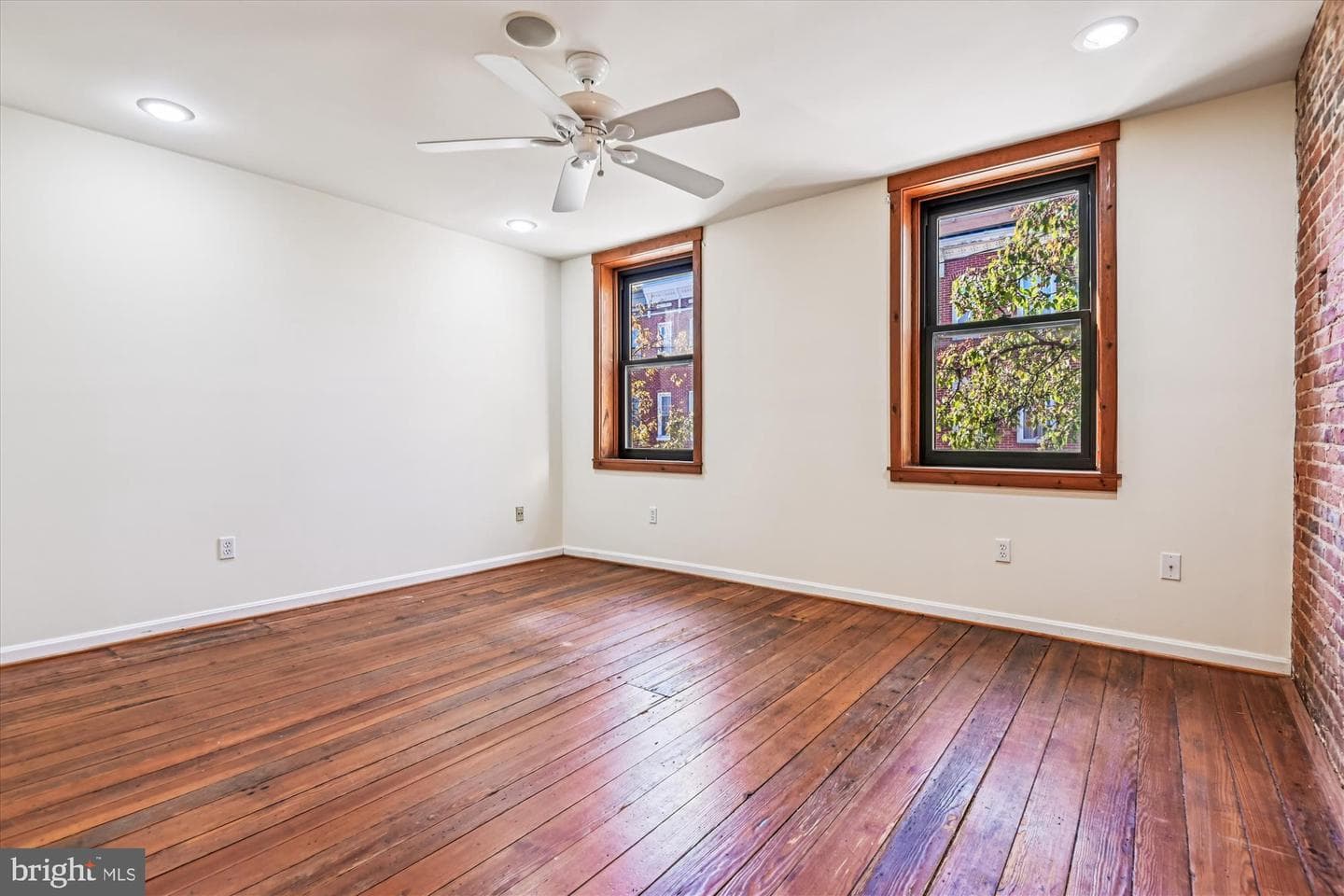 1293 William Street photo 30