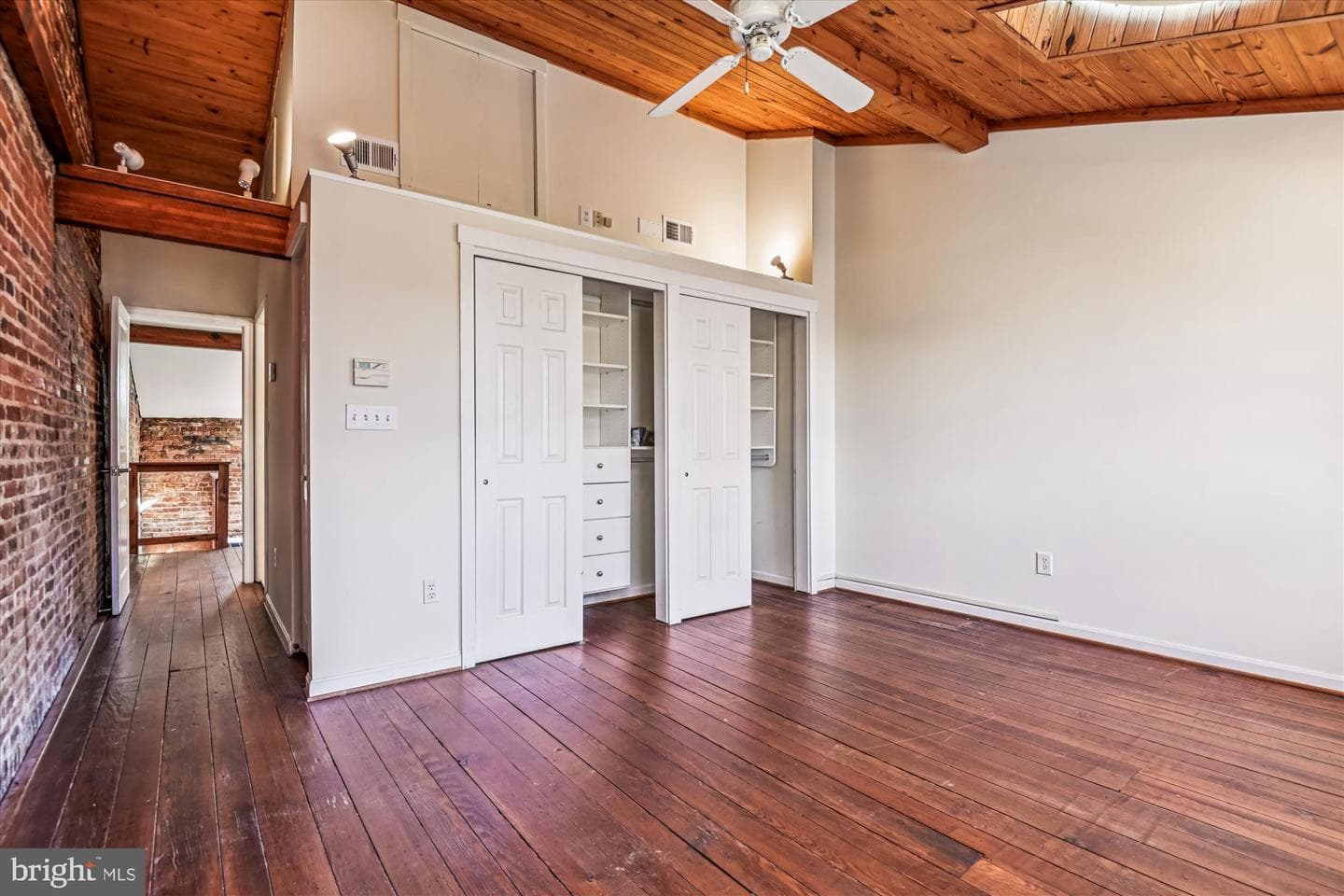 1293 William Street photo 39