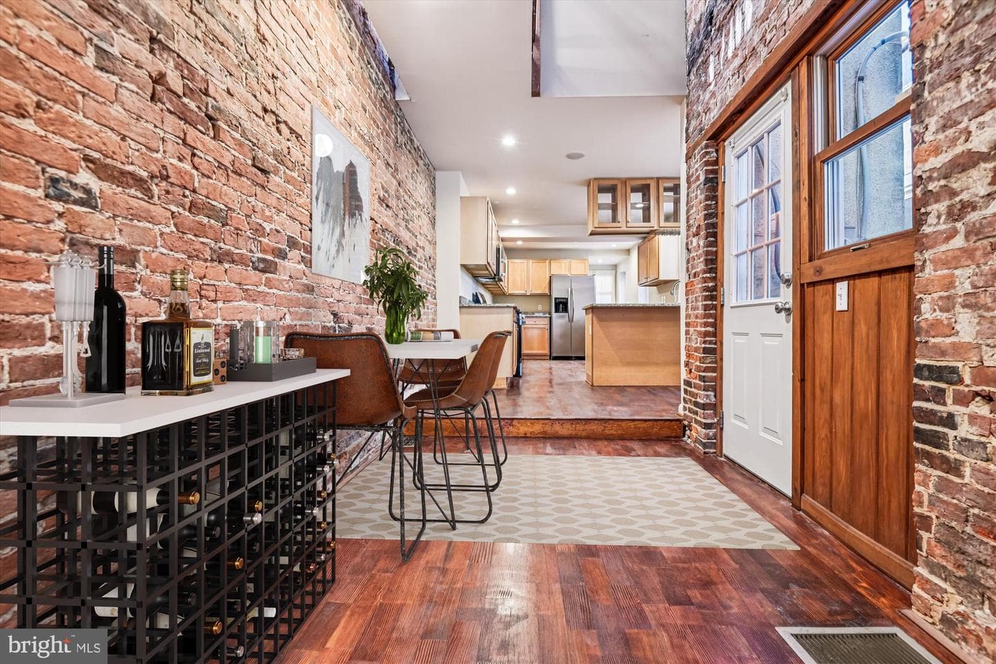 1293 William Street photo 9