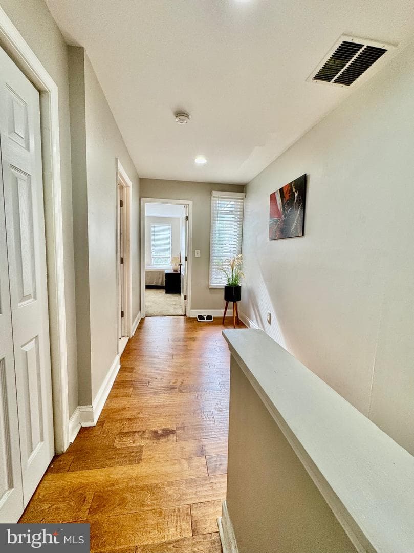 1019 W Fayette Street photo 15