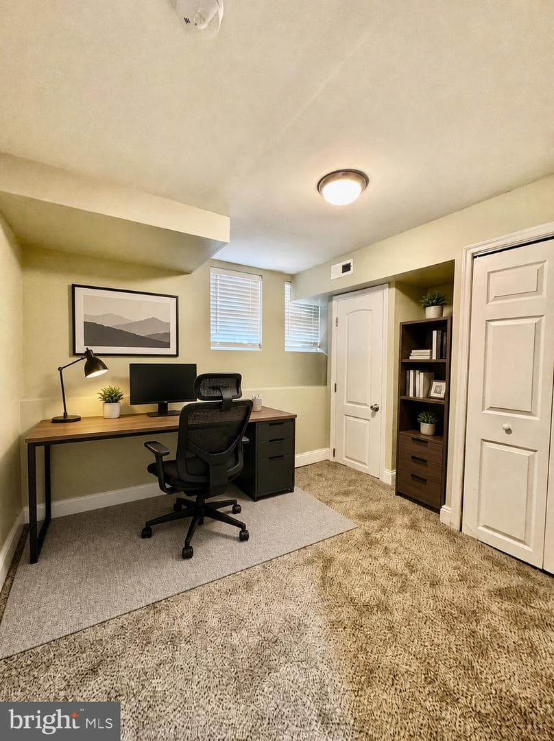 1019 W Fayette Street photo 30
