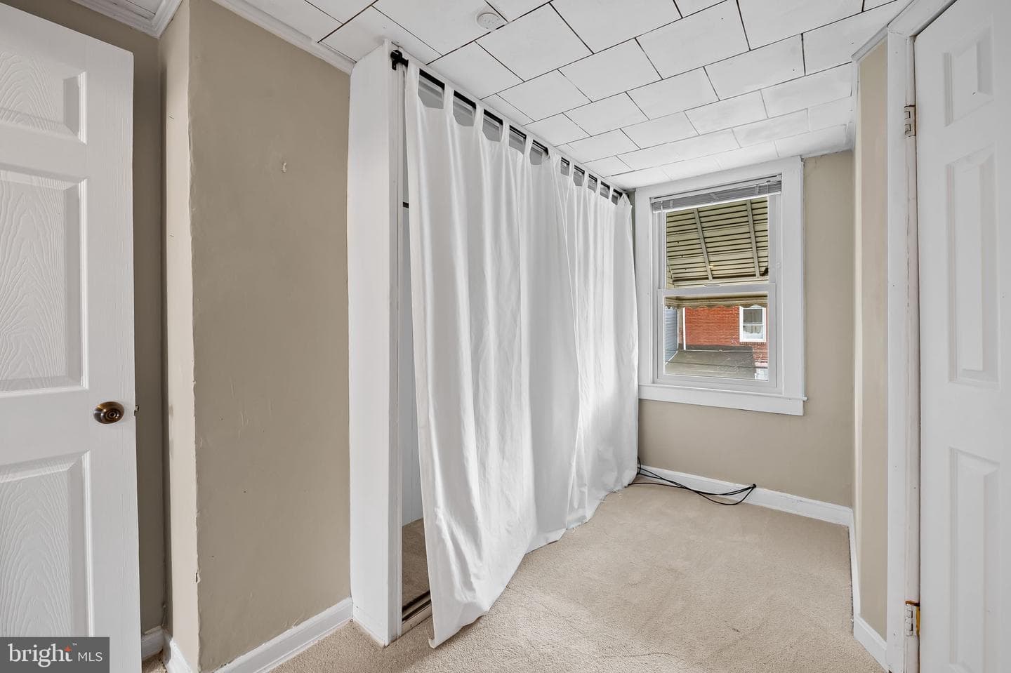 3432 Roland Avenue photo 18