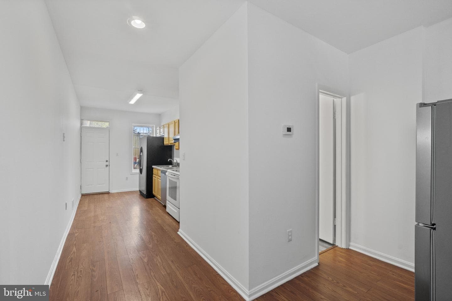 311 Fremont Avenue S photo 14