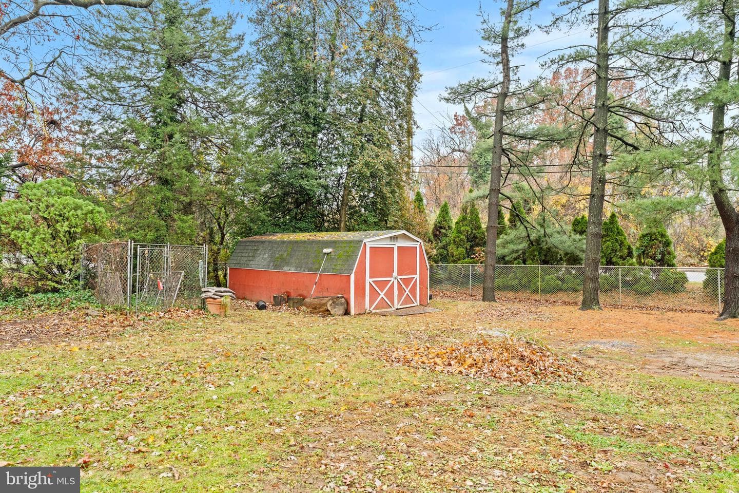 5703 Seymour Avenue photo 37