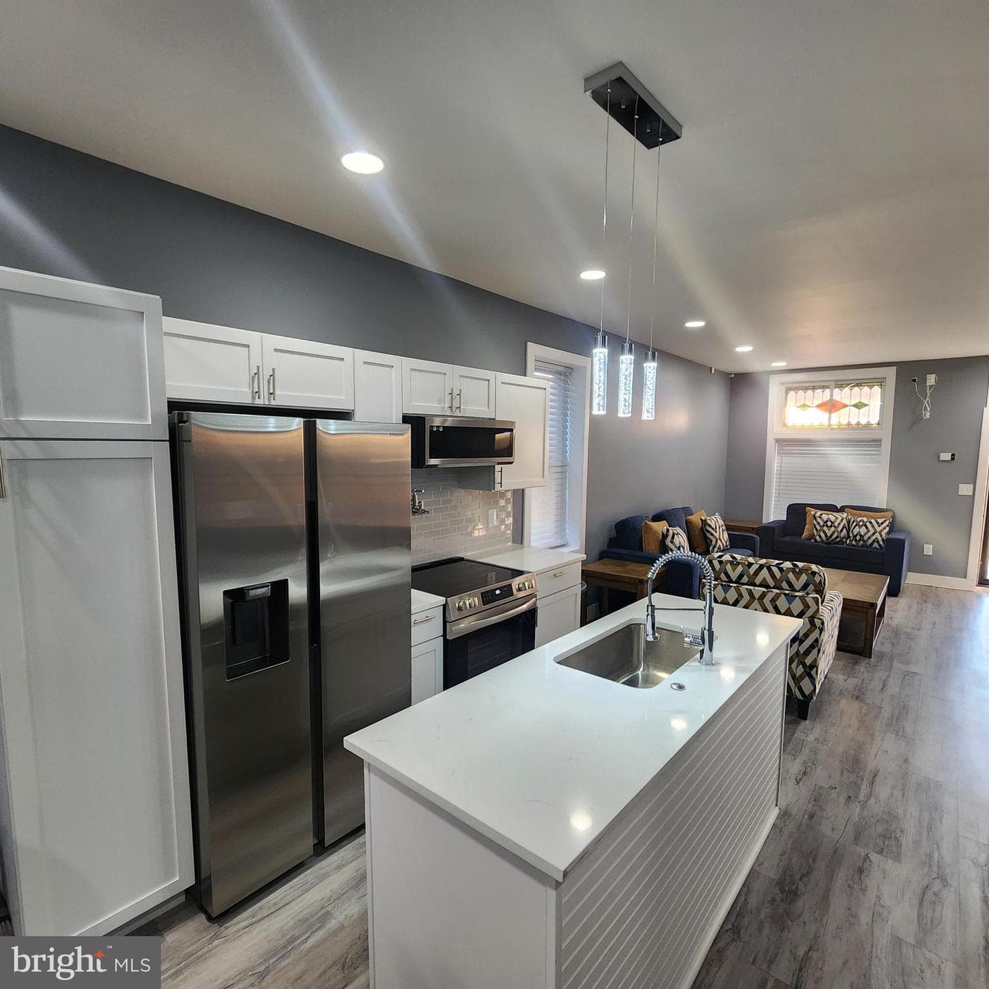 2751 Fenwick Avenue photo 5