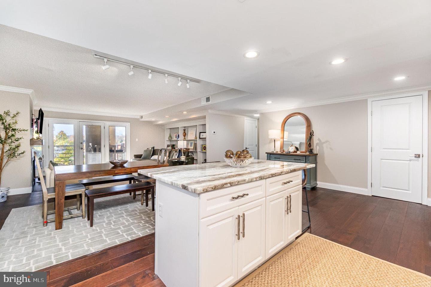 1040 Deer Ridge Drive #304 photo 7