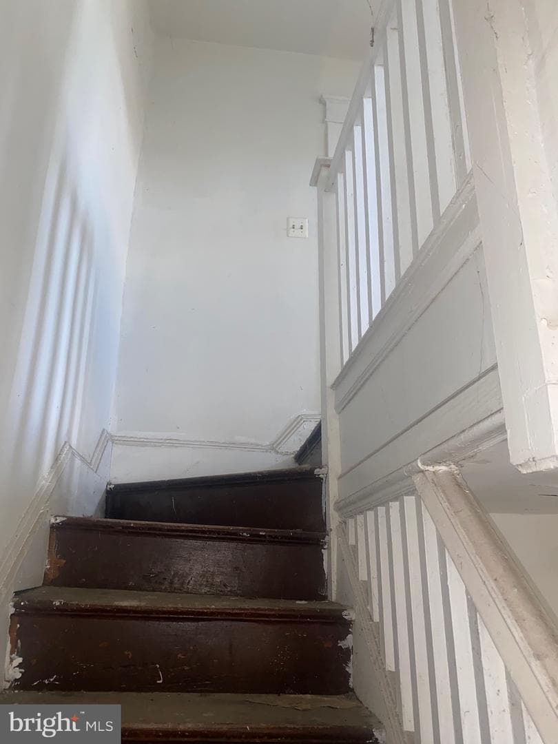 2600 Oswego Avenue photo 3