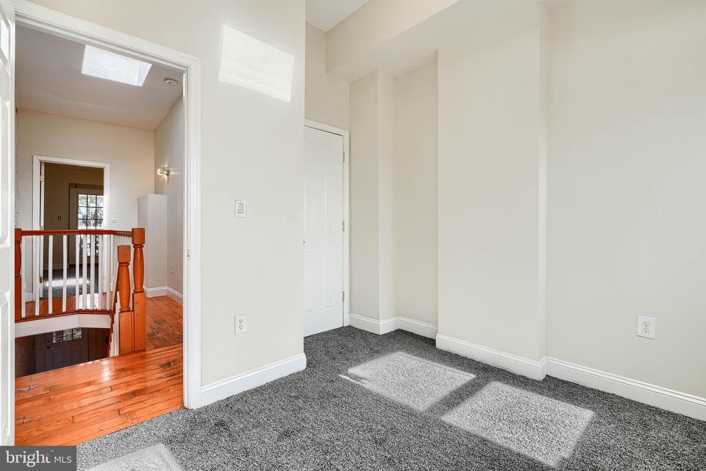 864 Carroll Street photo 11