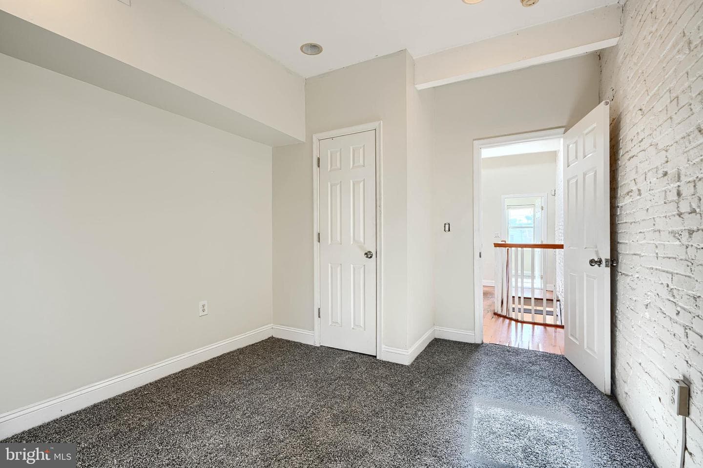 864 Carroll Street photo 13