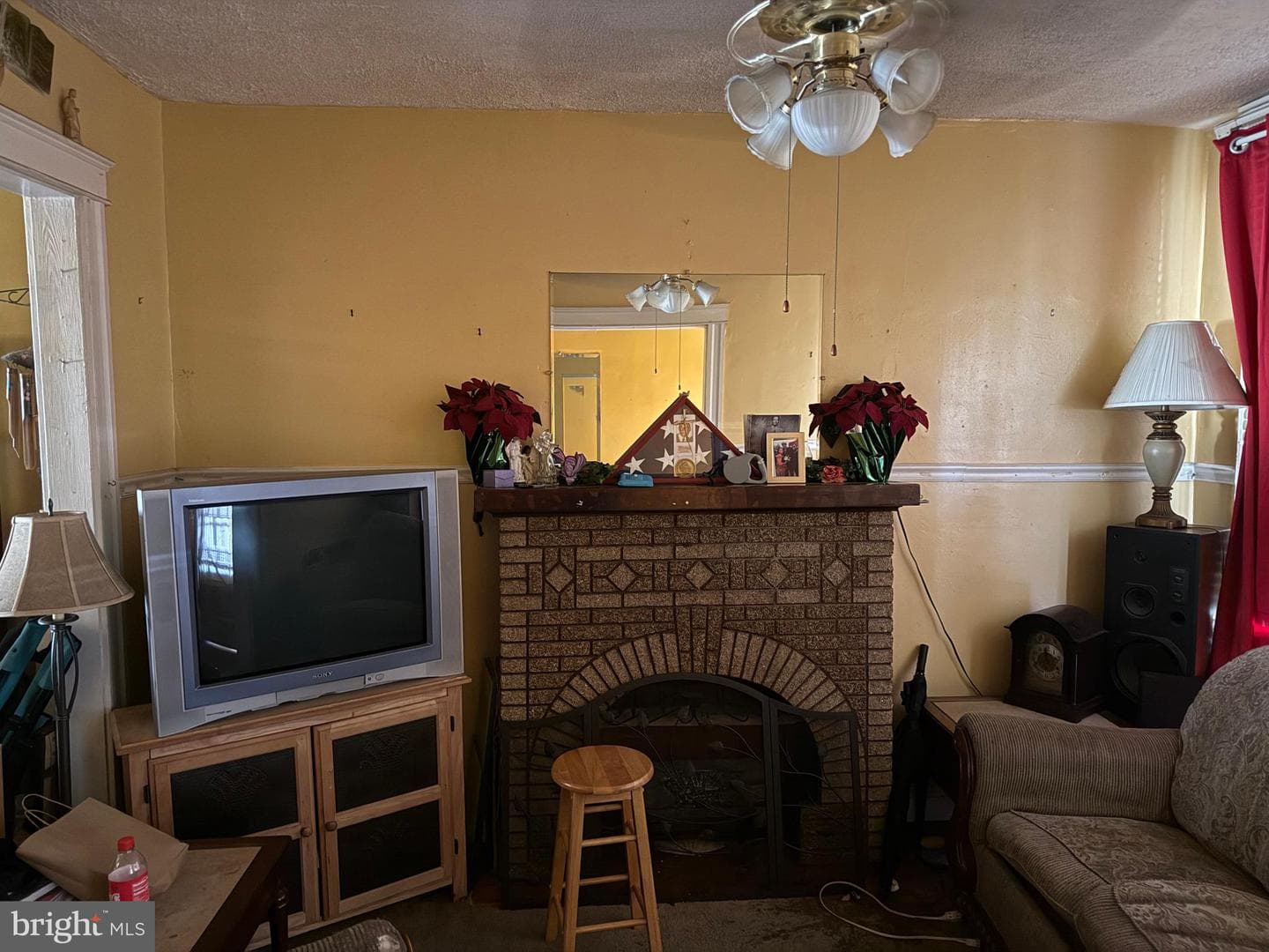 429 Ilchester Avenue photo 3