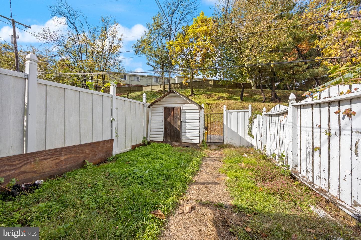 504 Roundview photo 25