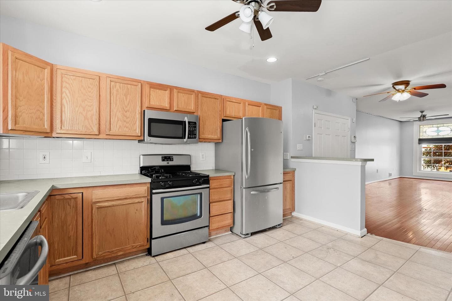 517 S Macon Street photo 13