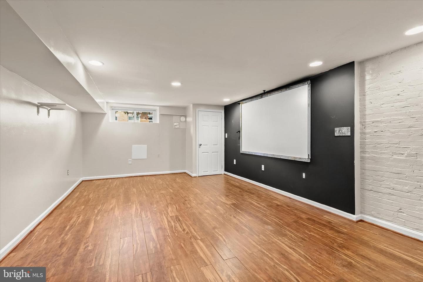 517 S Macon Street photo 29