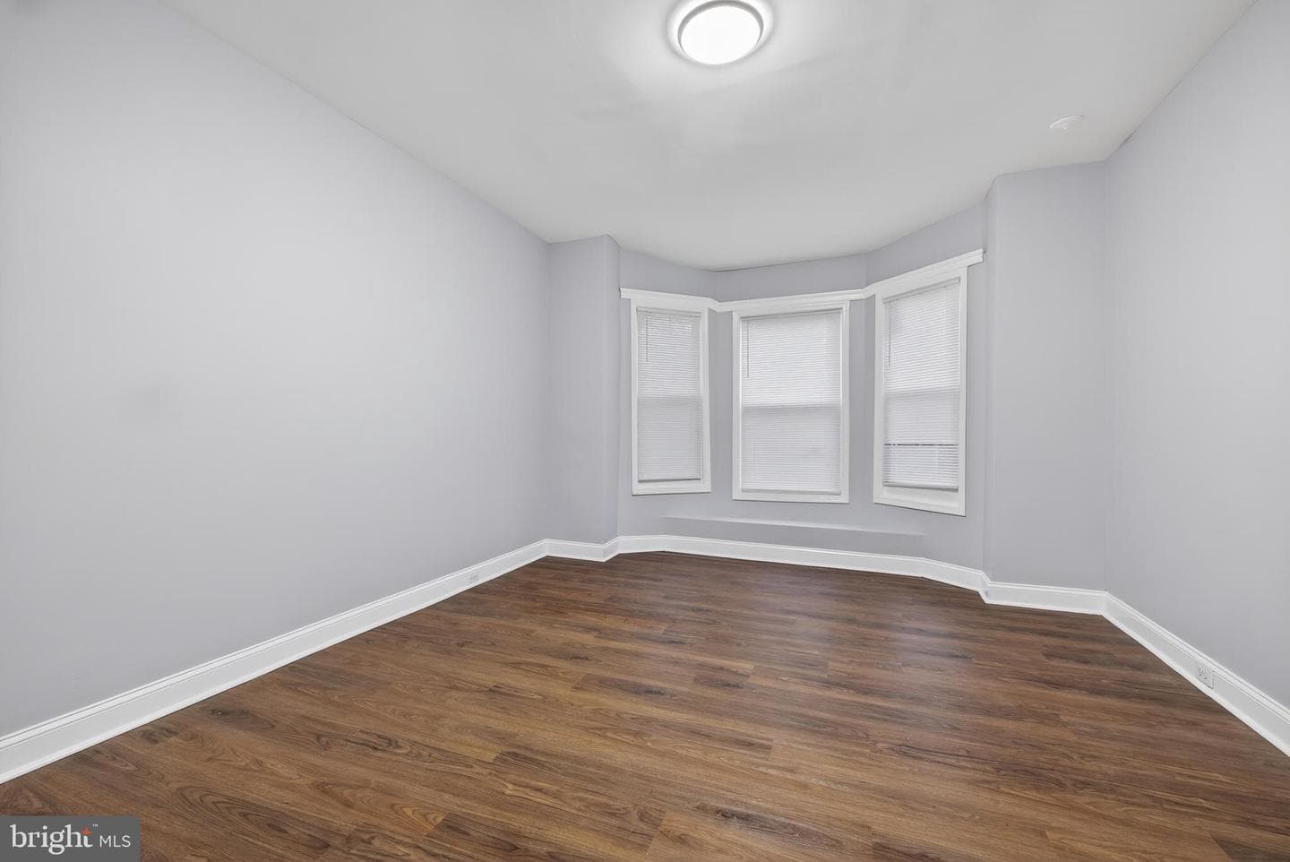 2711 Riggs Avenue photo 19