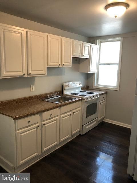 2404 E Federal St photo 17