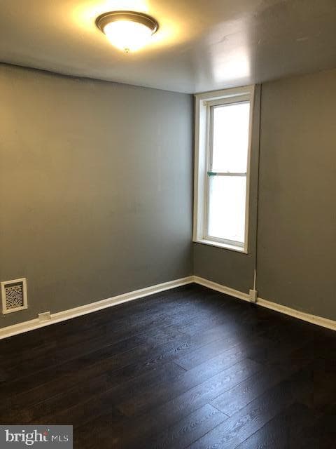 2404 E Federal St photo 7