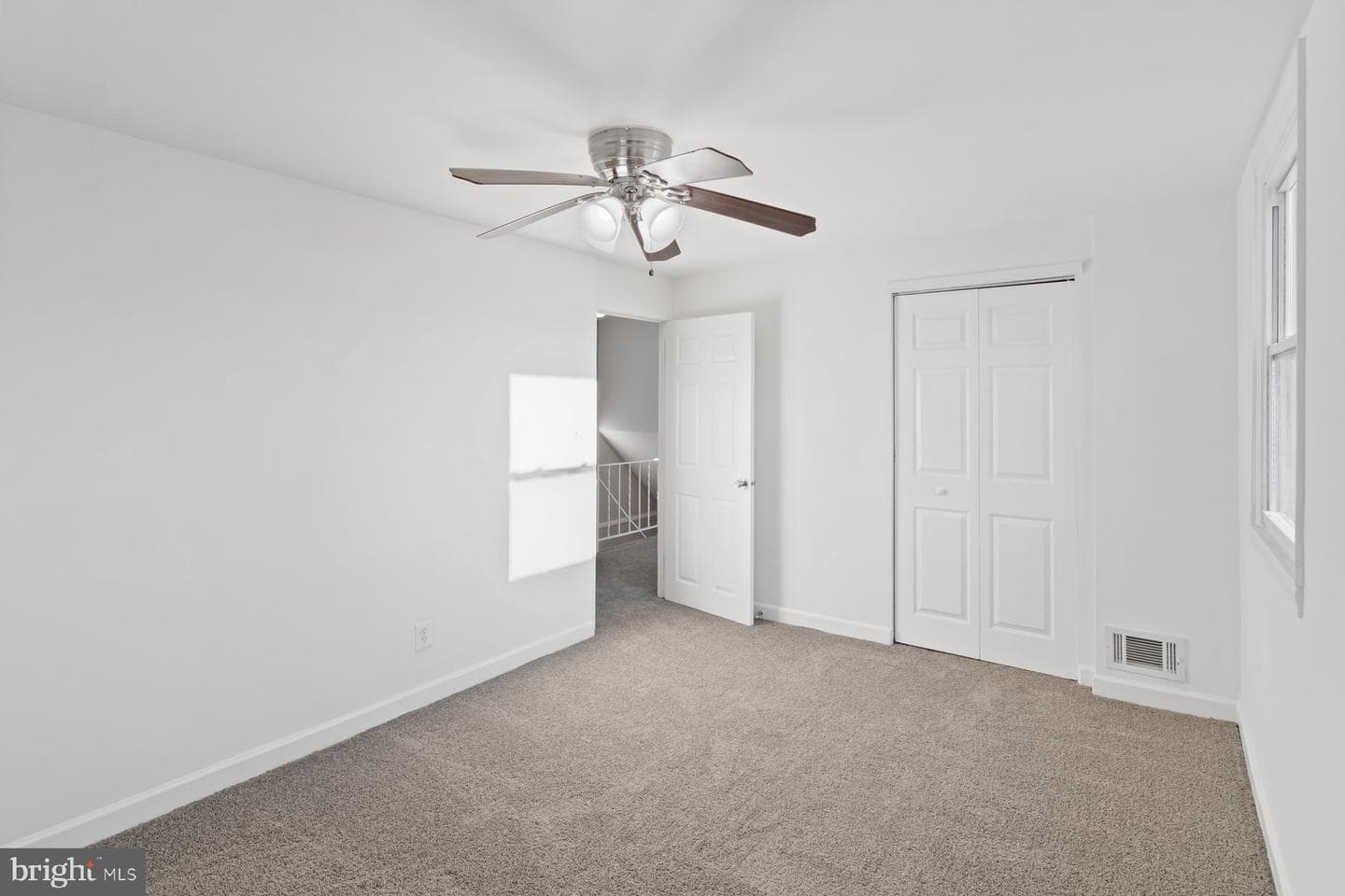 5900 Laclede Road photo 14