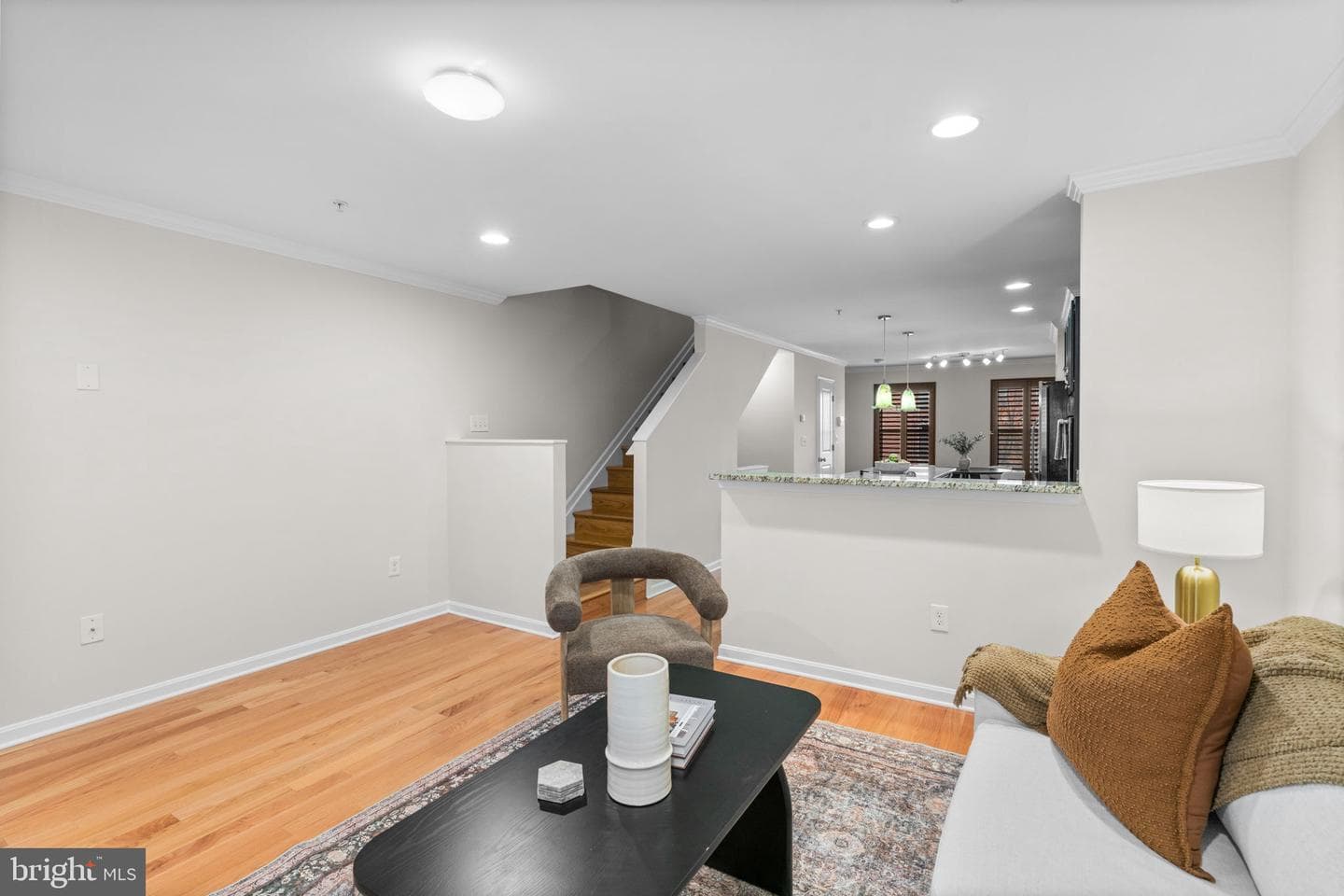 4615 Dillon Place photo 7