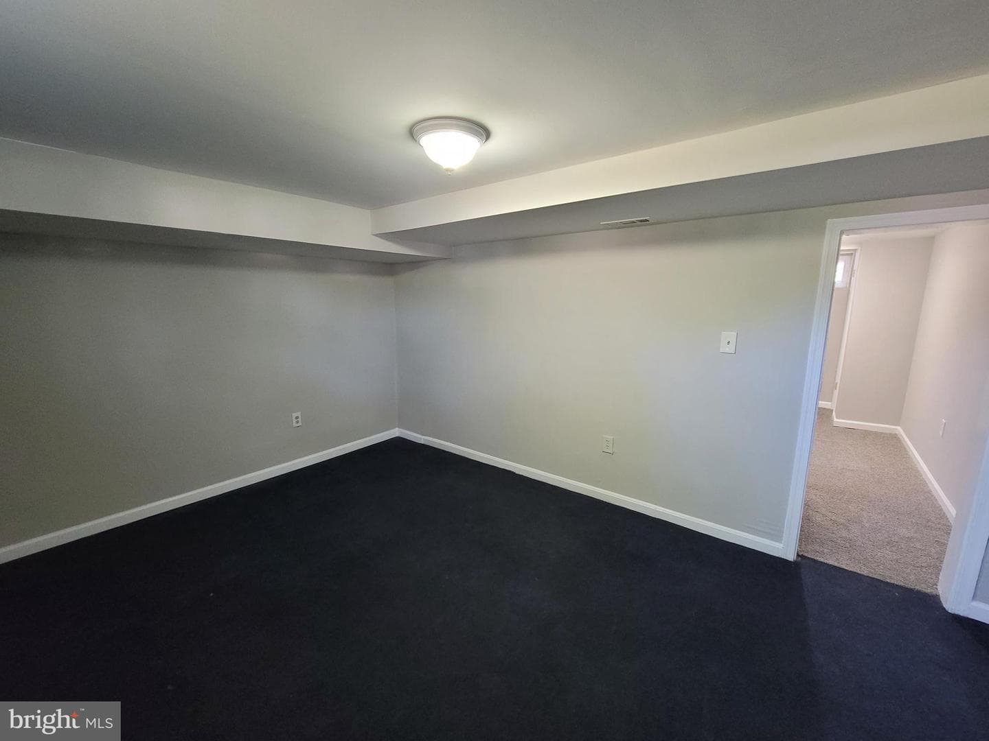 2511 Riggs Avenue photo 12