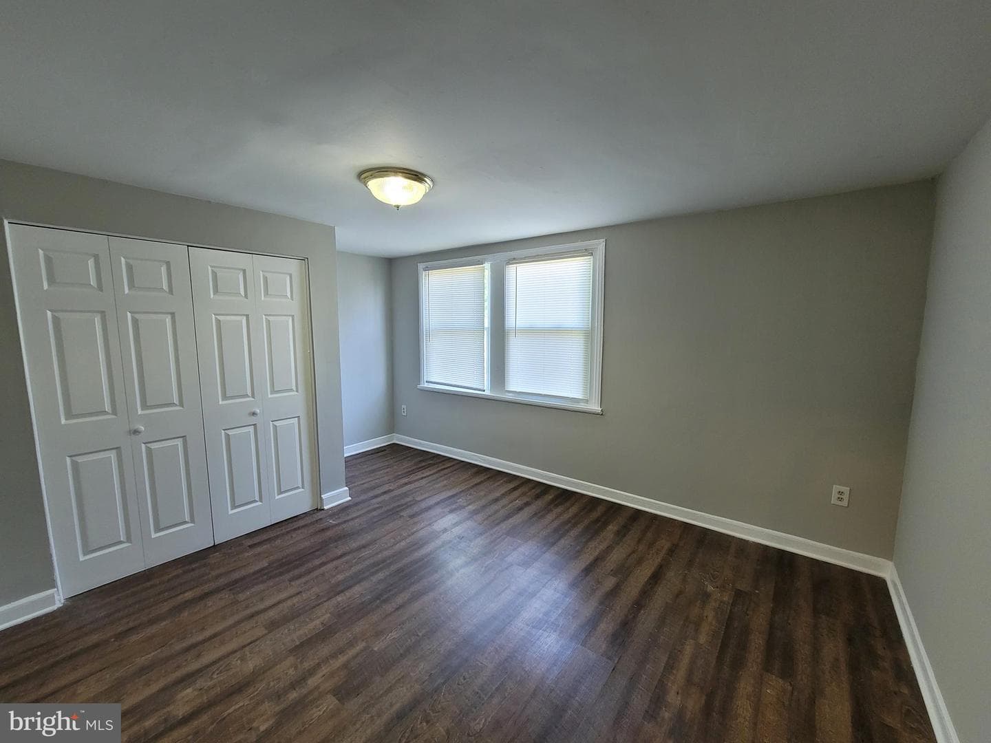 2511 Riggs Avenue photo 17