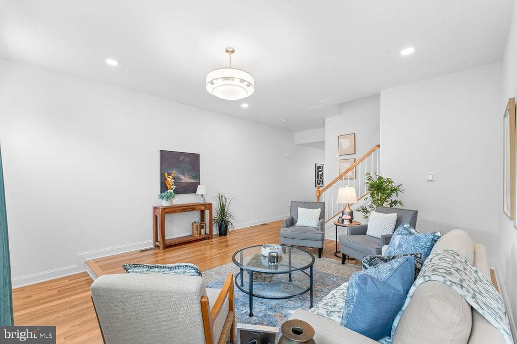 34 S Fulton Avenue photo 4