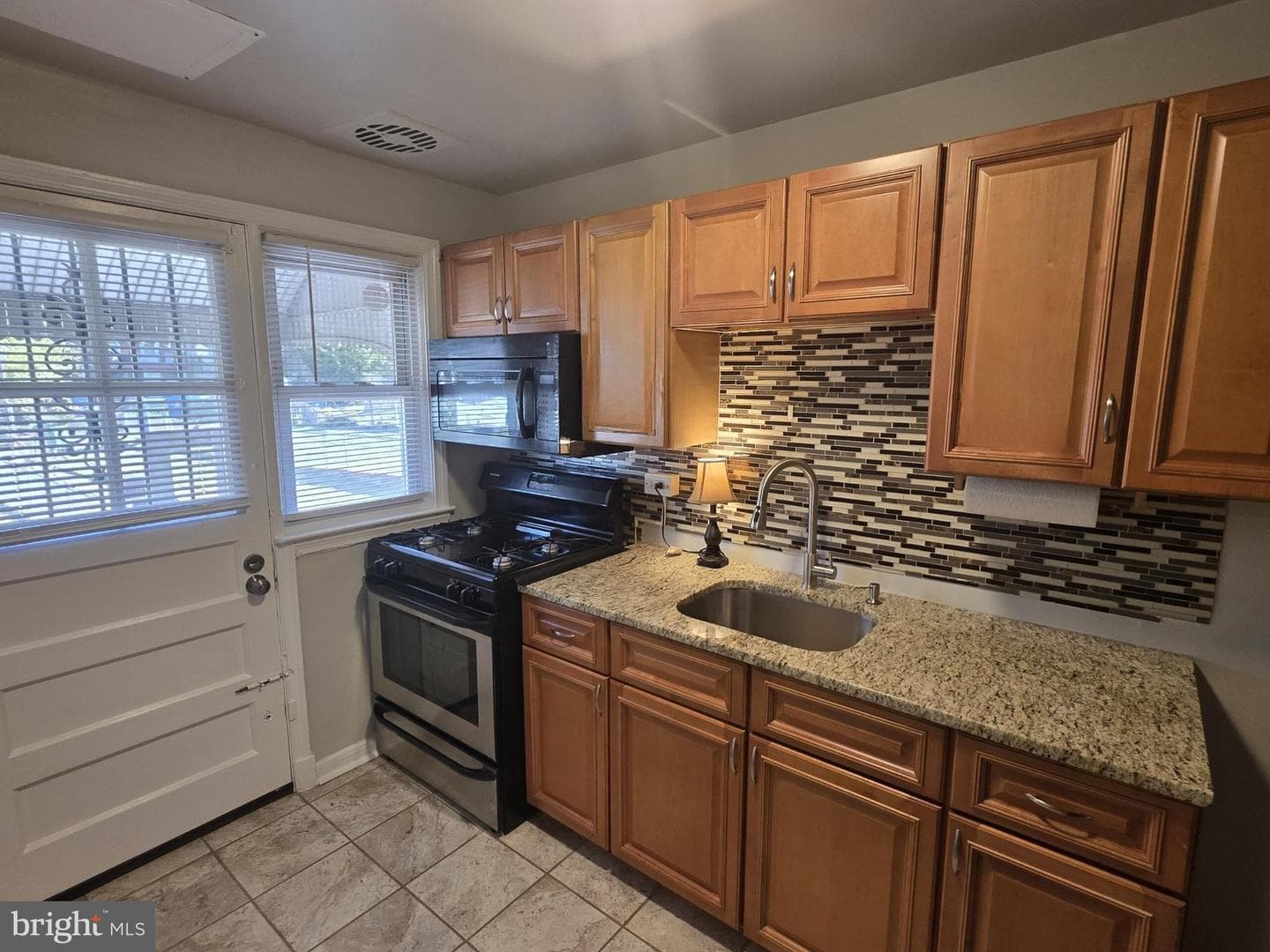 517 Lucia Avenue photo 11
