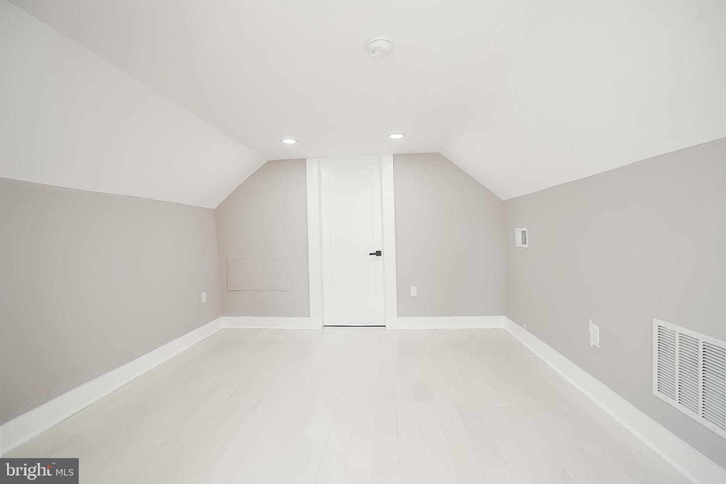 5412 Summerfield Avenue photo 18