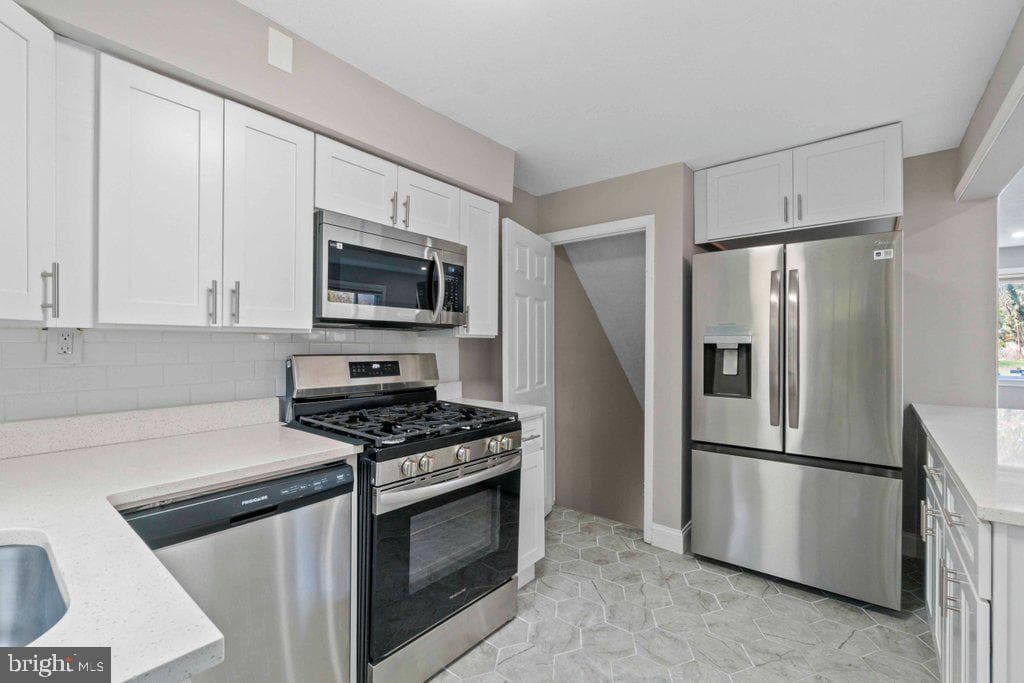 6307 Fairdel Avenue photo 13