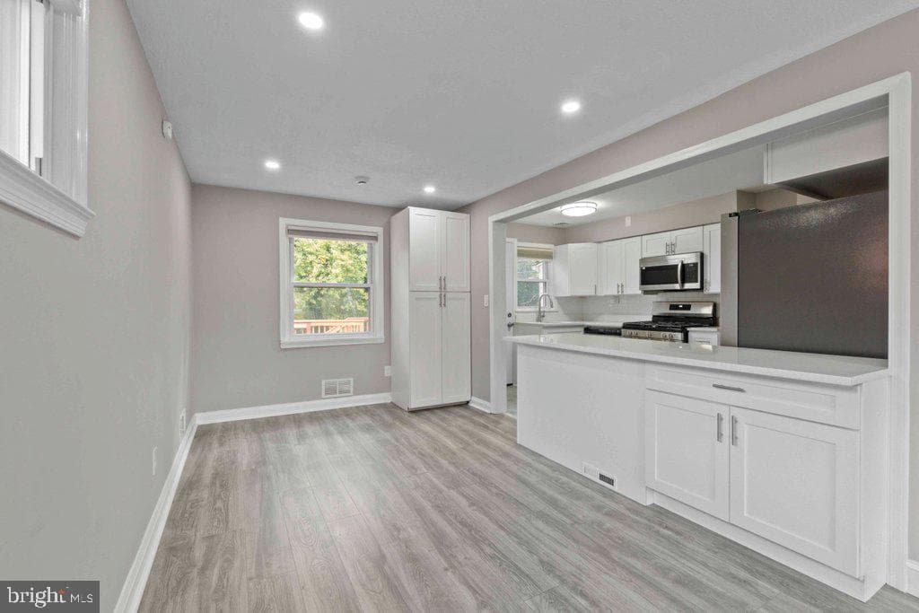 6307 Fairdel Avenue photo 8
