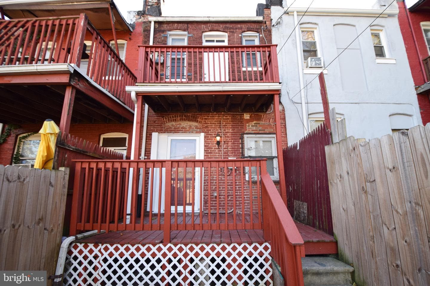 2542 W Pratt Street photo 31