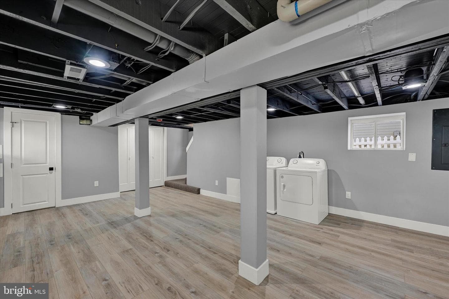 2905 Westfield Avenue photo 19